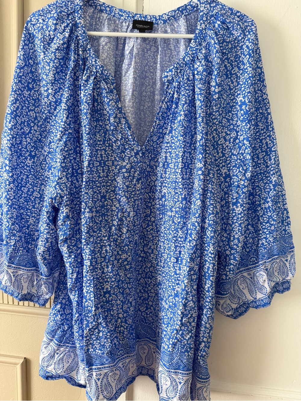 Jones New York Blue and White Floral Blouse